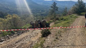 Manisa’da traktörün devrilmesi sonucu aynı aileden 3 kişi hayatını kaybetti