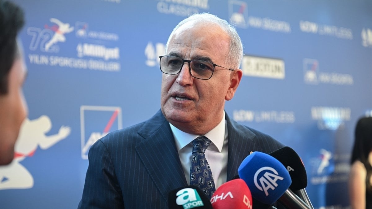 Mehmet Akif Üstündağ: Türk voleybolu kulüpler bazında neler yaptığını dünyaya gösteriyor