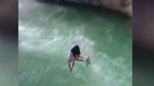 Mersin’de Berdan Çayı’na atlayan genç akıntıya kapılarak kayboldu