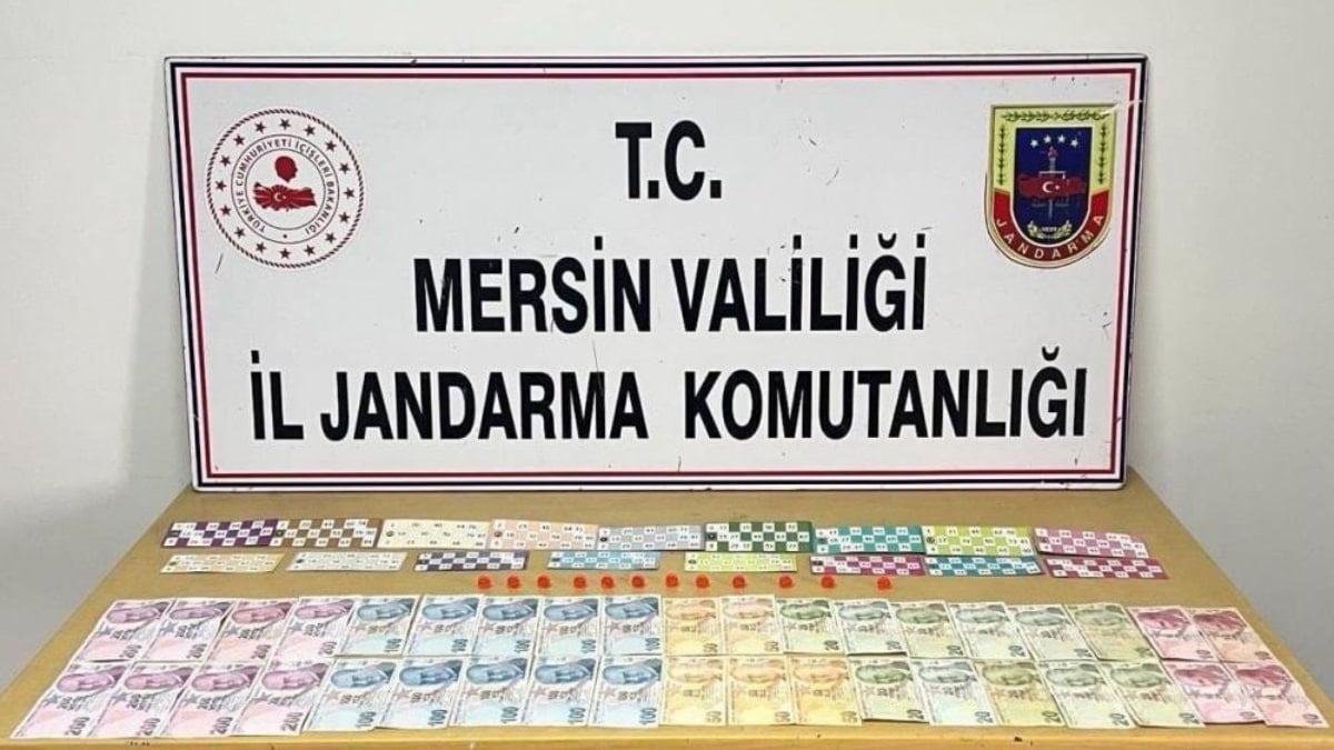 Mersin’de depoya kumar operasyonu: 21 kişiye suçüstü