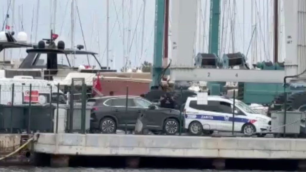 Muğla’da kaçak göçmen botu battı: 11 ölü