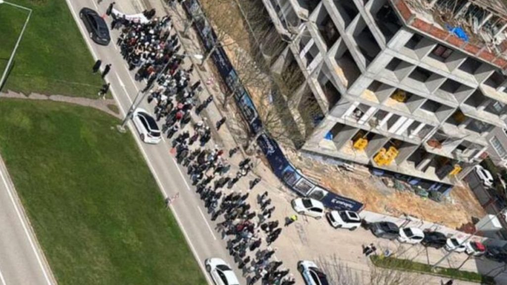 Mustafa Bozbey’e destek yürüyüşünde katılım sayısı düşük kaldı