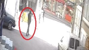 Nevşehir’de bir şahıs sokak ortasında 2 kişiye tabancayla ateş edip kaçtı