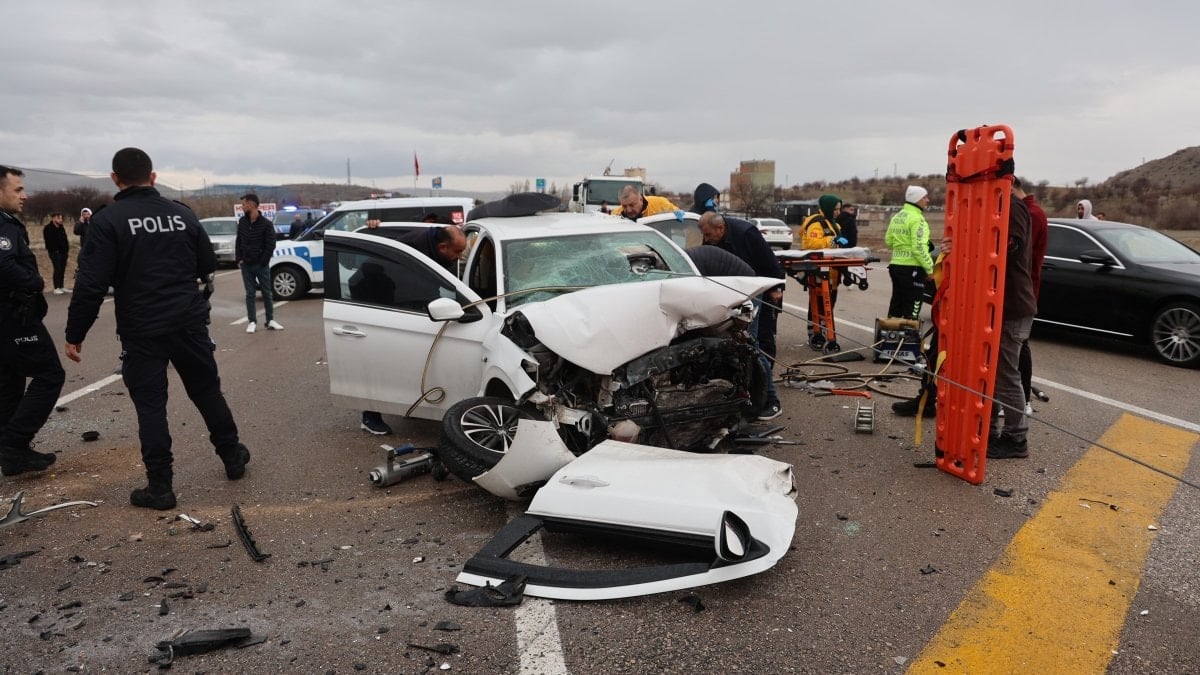 Nevşehir’deki kazada eşi ve 2 çocuğunu kaybeden anne 19 günlük yaşam savaşını kaybetti