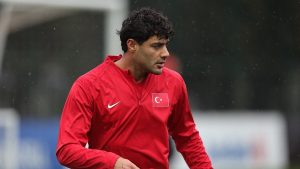 Ozan Kabak, 23 maç sonra ilk 11’de