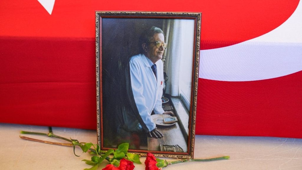 Prof. Dr. Hasan Hüsrev Hatemi son yolculuğuna uğurlandı