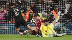 Şampiyonlar Ligi’nde Paris St Germain ve Atletico Madrid yarı finale yükseldi