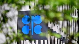 Savaşın etkisiyle OPEC’in petrol üretiminde tarihi düşüş
