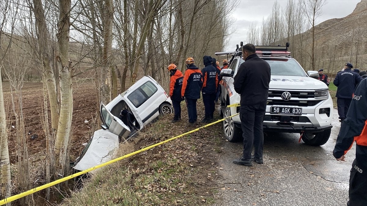Sivas’ta feci kaza: Aynı aileden 3 kişi yaşamını yitirdi