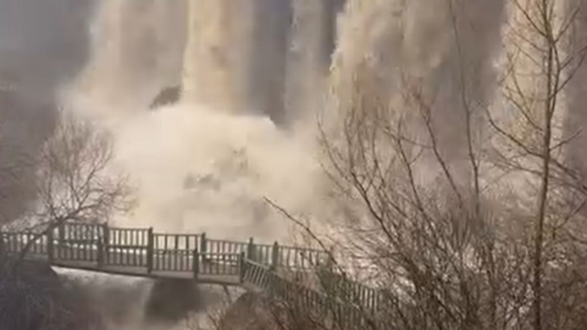 Sivas’ta sel suları Sızır Şelalesi’nin rengini değiştirdi