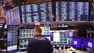 S&P 500 savaşın kayıplarını silerek rekor kırdı