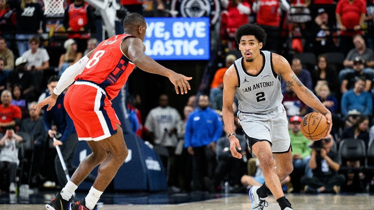 Spurs, Clippers’i yenerek üst üste 11. galibiyetini aldı
