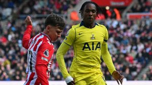 Tottenham, Sunderland’e boyun eğdi