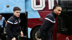 Trabzonspor kafilesi, Antalya’ya gitti