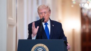 Trump, İran’a yönelik abluka planlarına başka ülkelerin de destek verdiğini belirtti