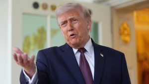 Trump İran’la hafta sonu yeniden görüşebileceklerini söyledi