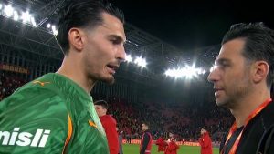Uğurcan Çakır’ın İsmail Köybaşı’na söyledikleri kameralara yansıdı