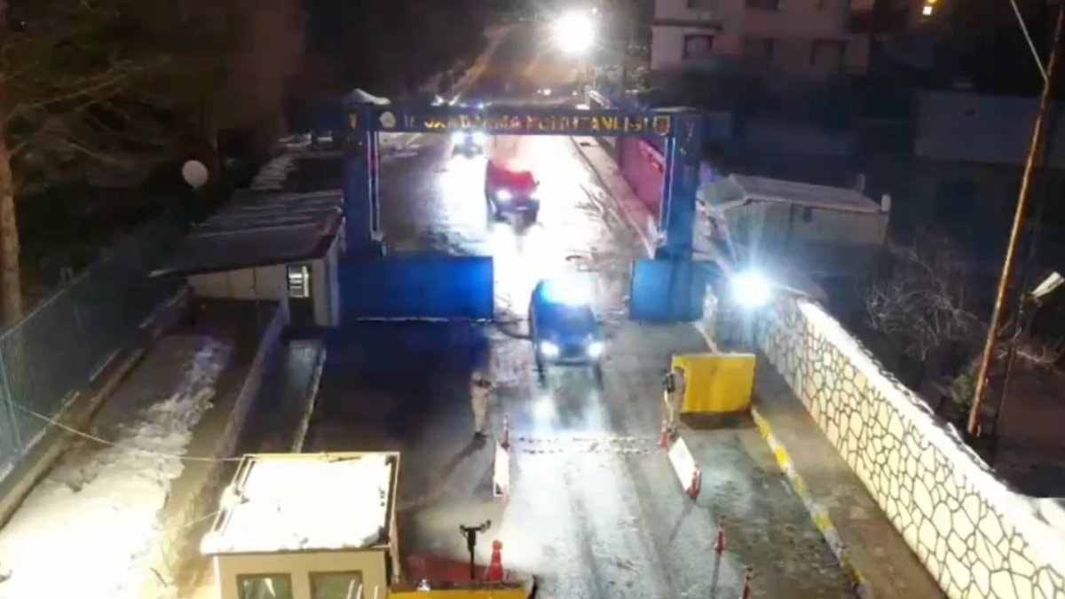 Van ve Hakkari’de uyuşturucu imalatçılarına operasyon: 8 gözaltı