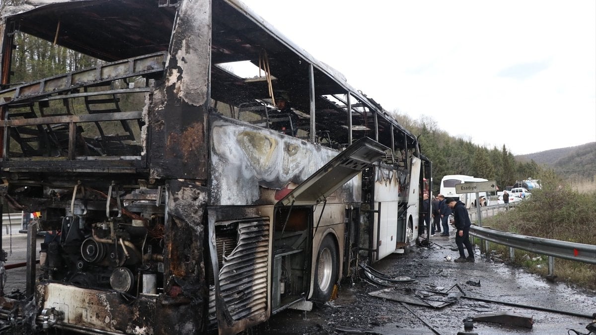 Yalova’da seyir halindeki yolcu otobüsünde yangın