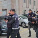 Yozgat’ta yolcusuz otobüsün bagajından 53 kaçak göçmen çıktı