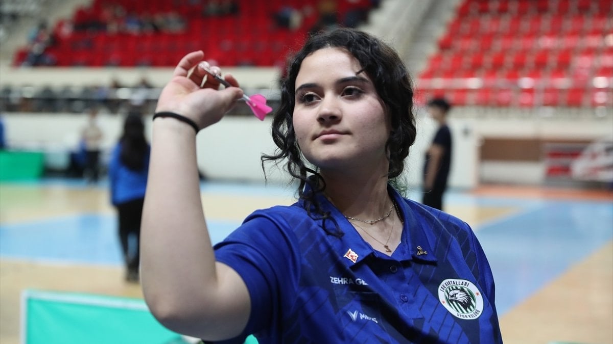 Zehra Gemi, Profesyonel Dart Birliği bünyesinde mücadele eden ilk Türk olmak istiyor