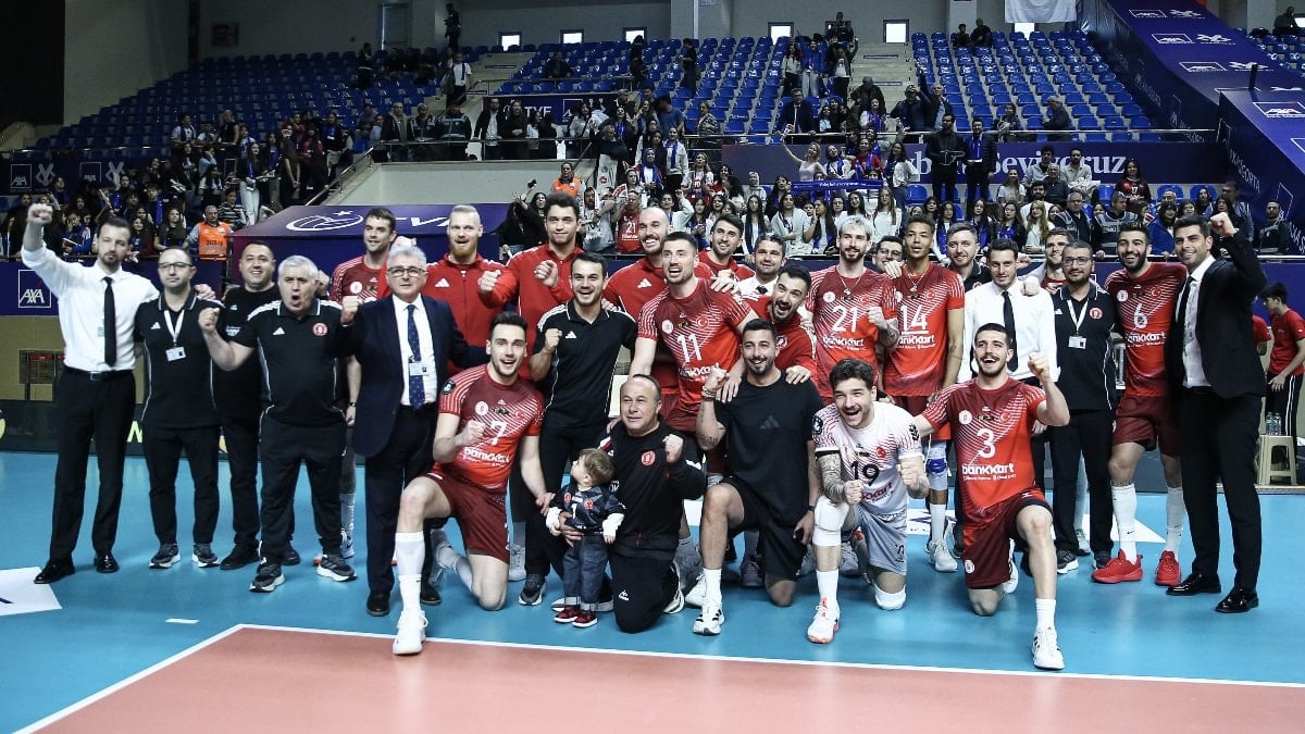 Ziraat Bankkart’tan 16 yıl sonra Kupa Voley zaferi