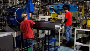 ABD’de fabrika siparişleri tahminleri aştı