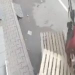 Adana’da motosiklet sürücüsü ölümden döndü