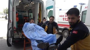 Aksaray’da çakmağını vermeyen kuzenini bıçaklayıp kaçtı