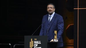 Aydın Örs, Hidayet Türkoğlu’nu Berlin’de yalnız bırakmadı