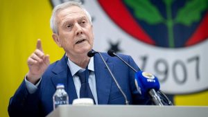 Aziz Yıldırım’dan yapılan transferlere sert sözler: Kim aldı bunları?