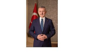 Başkan Büyükakın’dan 23 Nisan mesajı