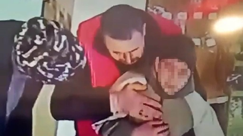 Bolu’da Heimlich’le öğrenciyi kurtardı: Elimi öpmeye geldi