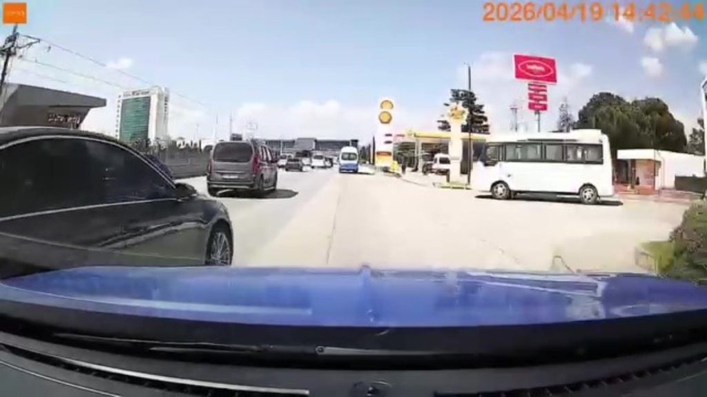 Bursa’da makas atan sürücü kazaya davetiye çıkardı
