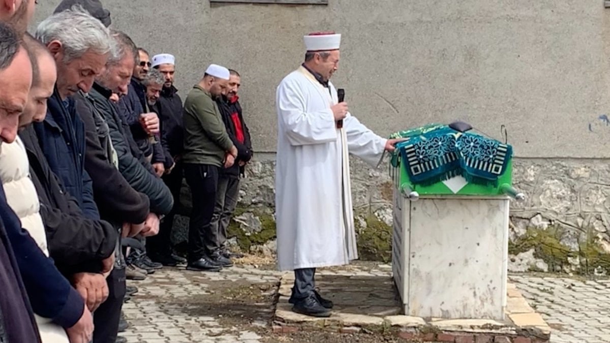 Çorum’da ‘köyün neşesi’ Dursun’un cenazesinde gözyaşları sel oldu