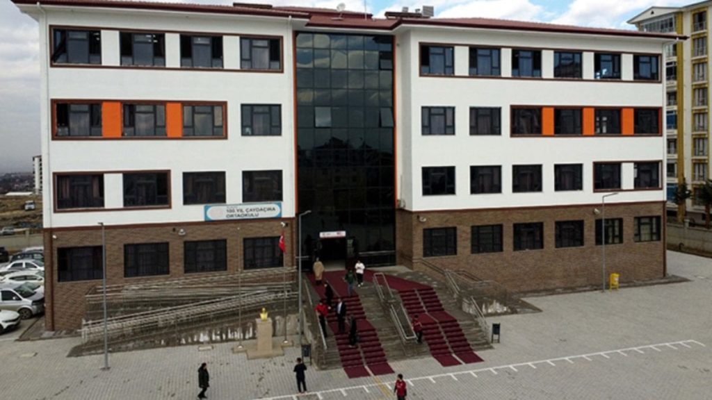 Elazığ Valisi duyurdu: Okullarda randevusuz giriş yasaklanıyor