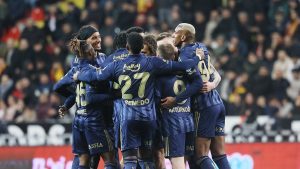 Fenerbahçe – Çaykur Rizespor: İlk 11’ler belli oldu!