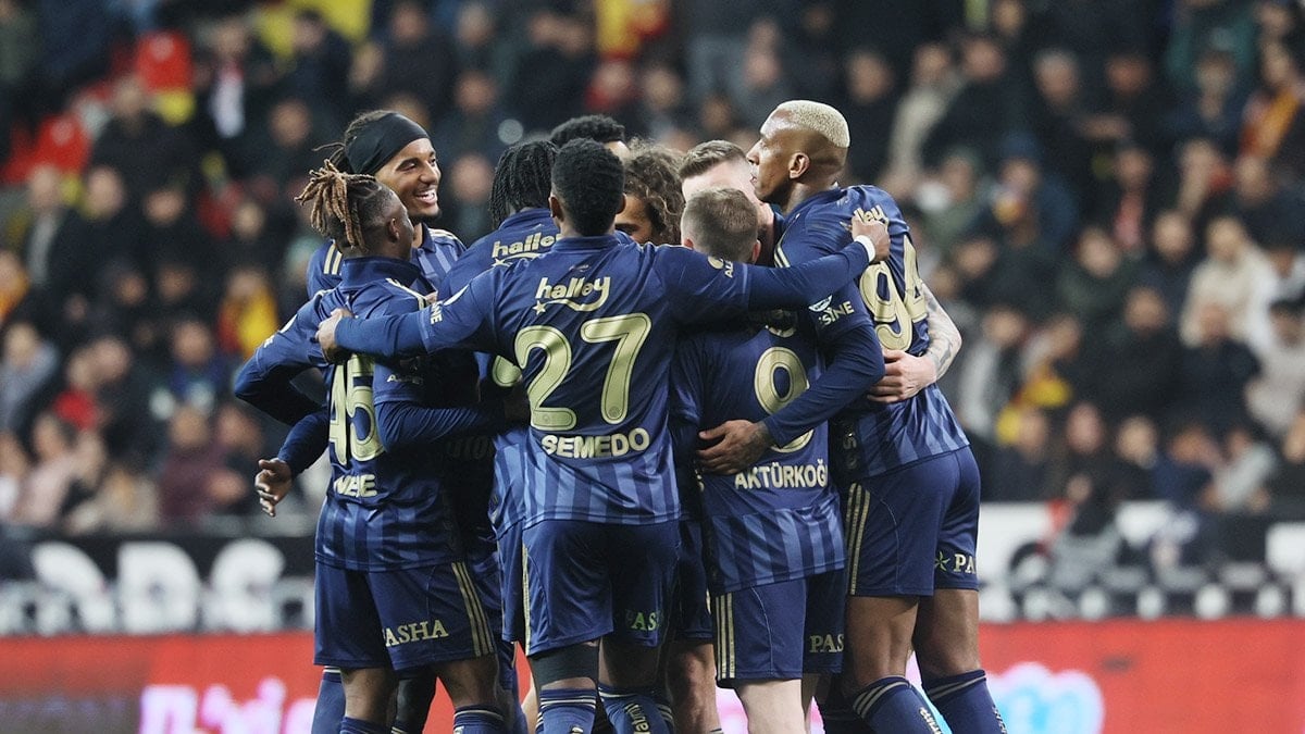 Fenerbahçe – Çaykur Rizespor: İlk 11’ler belli oldu!