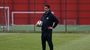 Gençlerbirliği tribünleri: Volkan Demirel istifa!