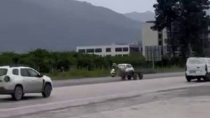 Hatay’da at arabası trafiği birbirine kattı