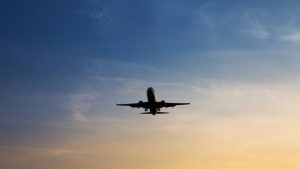 Hindistan’da havayollarından, yakıt vergisi indirimi uygulanmazsa operasyonların duracağı uyarısı