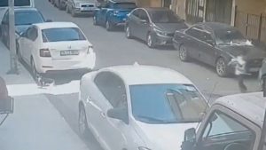 İstanbul’da yola fırlayan çocuğa araba çarptı