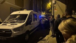 İzmir’de eşi tabancayla boğazından vurdu: Talihsiz kadın yaşamını yitirdi