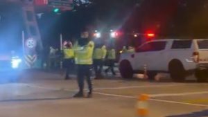İzmir’de kaza yapan araçta yangın çıktı: Sürücü hayatını kaybetti