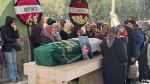 İzmir’de kazada hayatını kaybeden genç doktora son veda