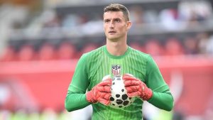 Jonathan Klinsmann’ın maçta boynu kırıldı