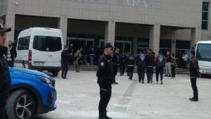 Kilis’te ‘bahis’ ve ‘kara para aklama’ operasyonu: 23 kişi tutuklandı