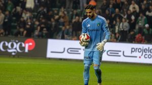 Kocaelispor’da Serhat Öztaşdelen’in sözleşmesi uzatıldı