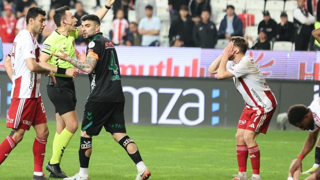 Konyaspor, deplasmanda Antalyaspor’u mağlup etti
