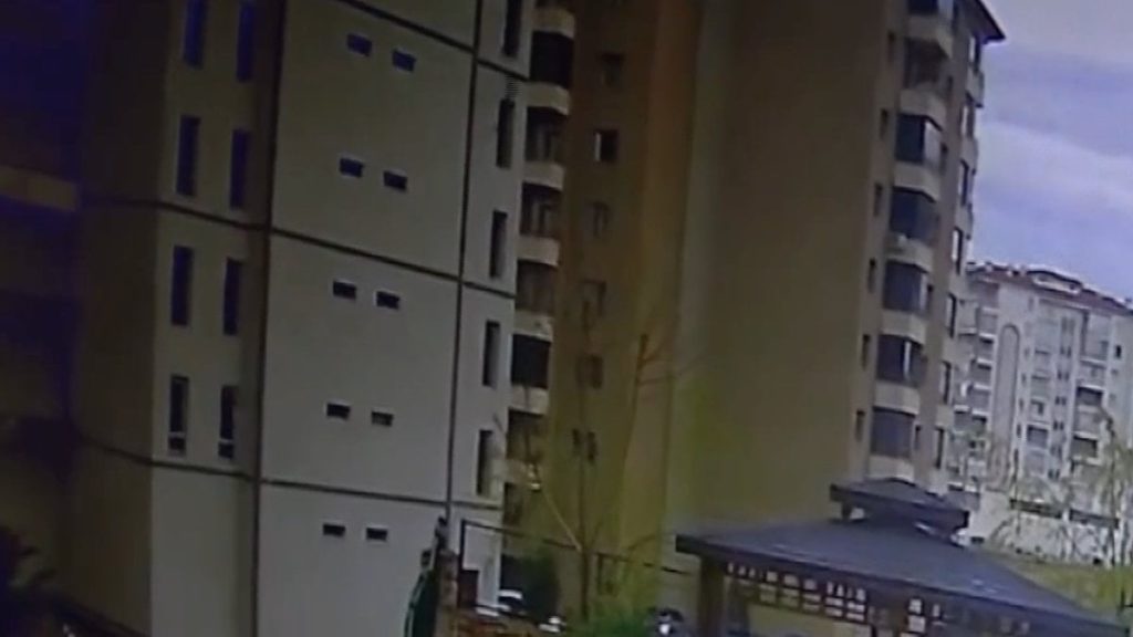 Malatya’da inşaattan düşen stajyer öğrenci hayatını kaybetti